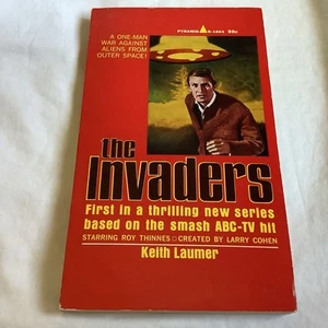 The Invaders by Keith Laumer (1967 PB - Pyramid R-1664) - TV tie-in - LIKE NEW!! - Picture 1 of 5