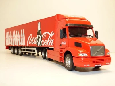 Camion VOLVO NH12 + remorque COCA COLA 1/50 - Immagine 1 di 4