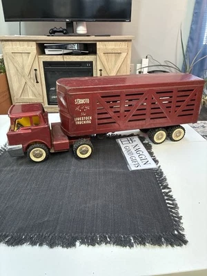 Vintage Structo Livestock Trucking Hauler Pressed Steel Toy Truck 1960s USA - Image 1 of 4