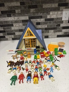 Vintage Playmobil Family Vacation Home Not complete Figures Animals Furniture - Picture 1 of 22