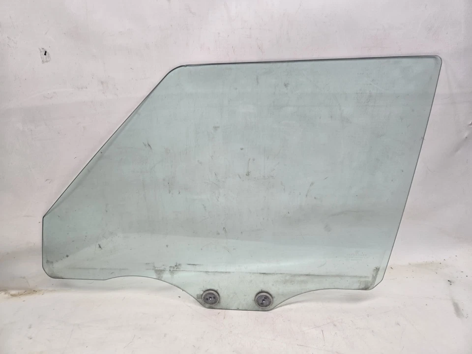 97-01 Jeep Cherokee XJ Drivers Left Front Door Window Glass OEM 4 Door  - Image 1 of 2