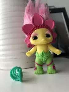 Zelfs Medium Doll Daisy May Troll figure - Picture 1 of 4