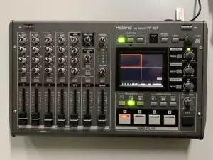 Roland VR-3EX Mixer AV All-in-one Con Porta USB Integrata Per Streaming Web - Foto 1 di 3