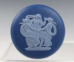 Wedgwood Portland Pale Blue 3 Graces Medallion Jewelry Cameo Pendant Jasperware - Picture 1 of 4