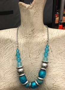 Aqua Plastic Beaded Necklace with Chrome Pre-owned - Picture 1 of 2