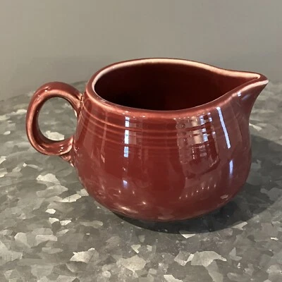 Fiestaware Fiesta Flat Creamer Cinnabar Maroon produced 2000-2010 - Image 1 of 4