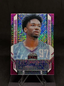 Yohan Traore 2021-22 Leaf Metal Pink Mojo Portrait Auto /10 #PA-YT1 - Bild 1 von 2