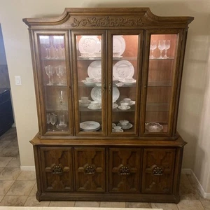 Vintage Wooden China Cabinet.  - Picture 1 of 13