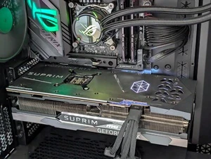 MSI RTX 4090 Suprim X 24Go GDDR6X – Excellent état, entretenue avec soin - Photo 1/4