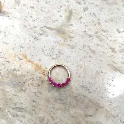Кольцо на петлях для носа кликер для перегородки раковина обруч с рубинами драгоценными камнями чистое золото 14 карат - Изображение 1 из 3