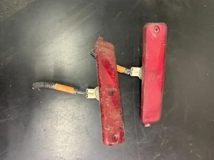 95-05 PONTIAC SUNFIRE REAR SIDE MARKER LIGHT LH & RH OEM - Picture 1 of 6