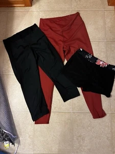 Women’s Leggings Activewear Size L Lot Of 3 - Picture 1 of 8