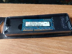 Hynix HMT112S6BFR6C-G7 N0 AA (1GB DDR3 PC3-8500S 1066MHz SO DIMM 204-pin) RAM - Picture 1 of 1