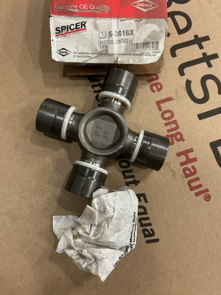 Карданный вал Spicer 5-3616X универсальное соединение - Изображение 1 из 1