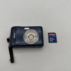 Cámara digital Nikon Coolpix L18 azul 8,0 MP con tarjeta de 2 GB PROBADA Y FUNCIONANDO - Imagen 1 de 10
