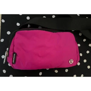 Lululemon Everywhere Belt Bag Highlight Purple NEW W/O TAGS - RARE - SHIPS FAST - Picture 1 of 5