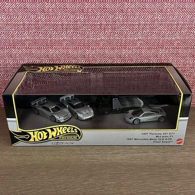 Hot Wheels Premium Collector Diorama años 90 Supercars Set Porsche 911, CLK, McLaren Foto 1 de 4
