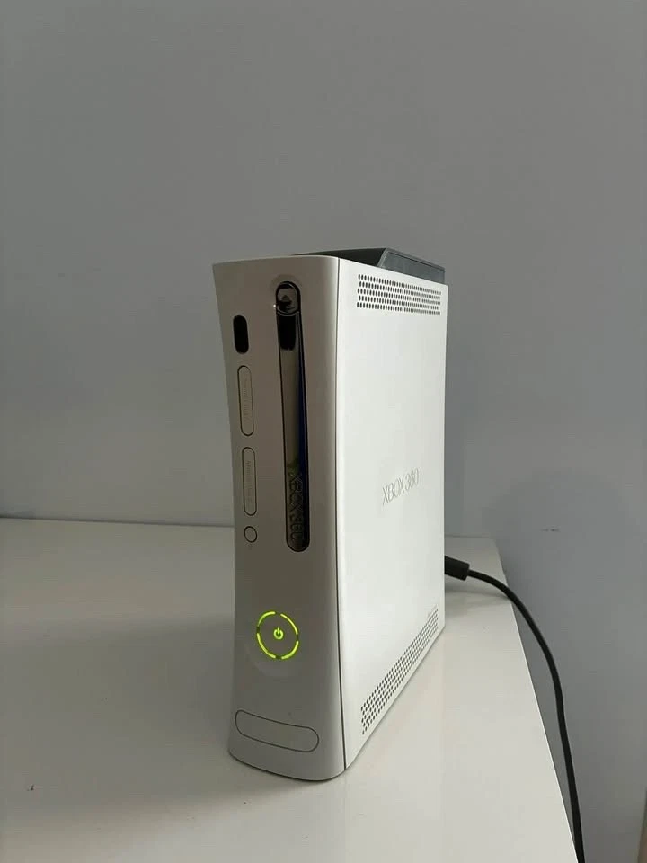RARE Xbox 360 with Dev Kit CPU (Brand New CPU, No Fuses Burned) - Image 1 of 4