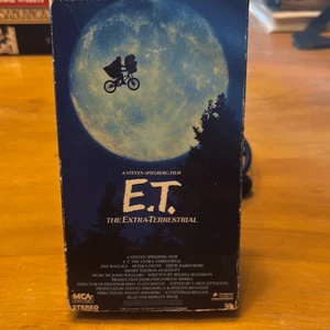 E.T. die außerirdische VHS-Kassette. grün/schwarz - Bild 1 von 3