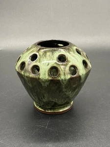 Vintage Whatstandwell Keramik grüne Lava Glasur Blume Frosch Vase Posy Studio 9,5 c - Bild 1 von 9