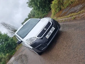 Peugeot Partner SWB Panel Van - Picture 1 of 10