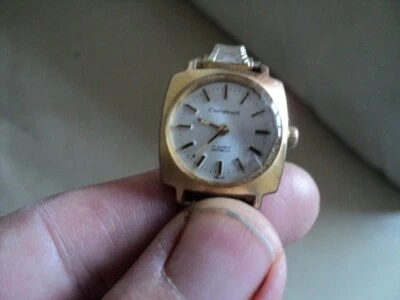 Reloj suizo vintage Cortebert 17 joyas cuerda damas TICKING PERO NECESITA SERVICIO Foto 1 de 4