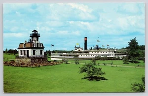 Vermont VT Shelburne Museum Colchester Reef Lighthouse SS Ticonderoga Postcard - Picture 1 of 2
