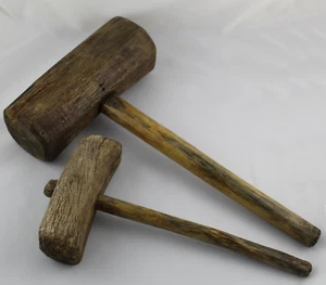 Antiguo Set de 2 Mazas o Martillos de Madera, Herramienta Antigua GRAN TAMAÑO. - Foto 1 di 8