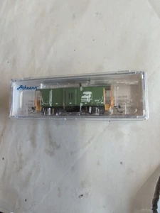 N scale Athearn Burlington Northern Train Car Caboose 11710 - Picture 1 of 3