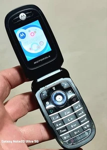 Motorola V235 Classic (EE Network) Flip Phone Excellent Condition With Charger - Picture 1 of 10