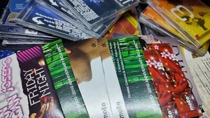 Lotto 10 CD nuovi / sigillati Mint HOUSE / TECHOUSE / 2000/16 - Foto 1 di 3