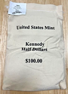 2001 gemischte P & D Kennedy halber Dollar 50c neuwertig genähte Tasche $ 100 Nennwert - Bild 1 von 2