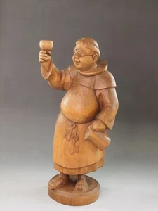 holzgeschnitzter Mönch mit Weinkrug und Römerglas, Brille und Schlüsselbund 38cm - Bild 1 von 11