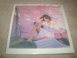 Karla Bonoff Wild Heart Of The Young CBS LP 1982 Gold Edwards Bryndle - Imagen 1 de 2