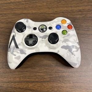 OEM Microsoft Xbox 360 Arctic White Camouflage Wireless Controller Rare Tested - Picture 1 of 7