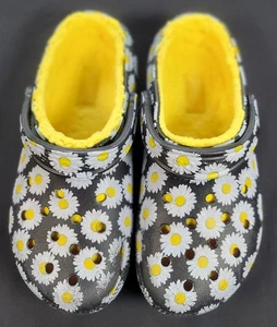 Crocs Classic Lined Vacay Vibes Clog W8 Black Yellow White Daisy Discontinued - Picture 1 of 16