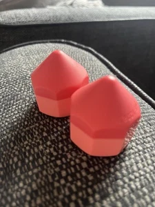 The Body Shop Coconut Carrot Passionfruit Lip Juicer (Discontinued) X 2 - Picture 1 of 2