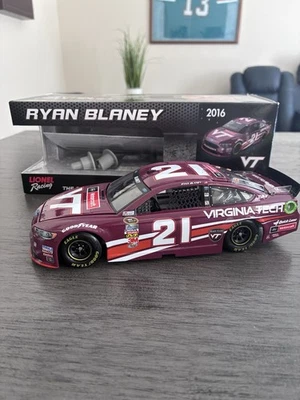 Ryan Blaney #21 Virginia Tech 2016 Ford Fusion 1/24 Lionel Nascar 134/853 raro Foto 1 de 4