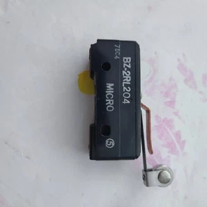 Finecorsa BZ-2RL204 leva a rullo 15A - Foto 1 di 2