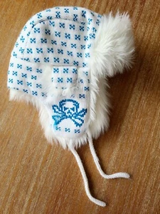 Dakine Women's White Faux Fur Blue Knit Earflap lined Hat Beanie Winter Snow - Picture 1 of 5