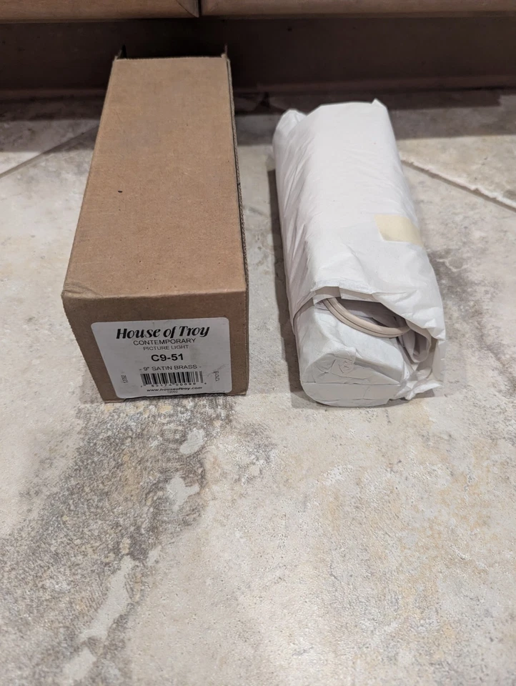 House of Troy C9-51 Classic Contemporary 9 Picture Light in Satin Brass