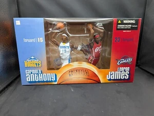 LeBron James Carmelo Anthony McFarlane Deluxe Box Set NBA 2004 - Foto 1 di 2