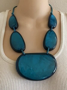 Aqua Turquoise Blue & Black Foiled Lucite Plastic Statement Necklace - Picture 1 of 9
