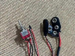 2pc Guitar Parts 9/18v for Active Pickups Pedals - 9 to 18 VOLT MOD with SWITCH - Picture 1 of 3