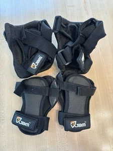 JBM Multi Sport Wrist and Knee Child Youth Sz Medium Skateboard Protection - Picture 1 of 2
