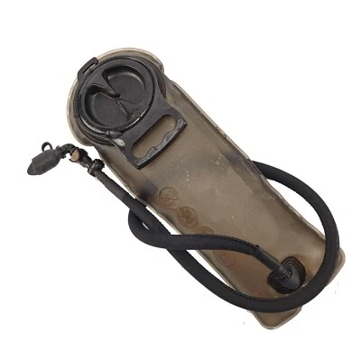 2/3L Hydration System Water Bag Pouch Bladder Climbing Hiking Outdoor Sports - image 1 of 4