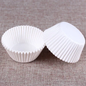 100x weiße Cupcake-Papierförmchen Cupcake-Pappbecher für Backformen - Bild 1 von 12