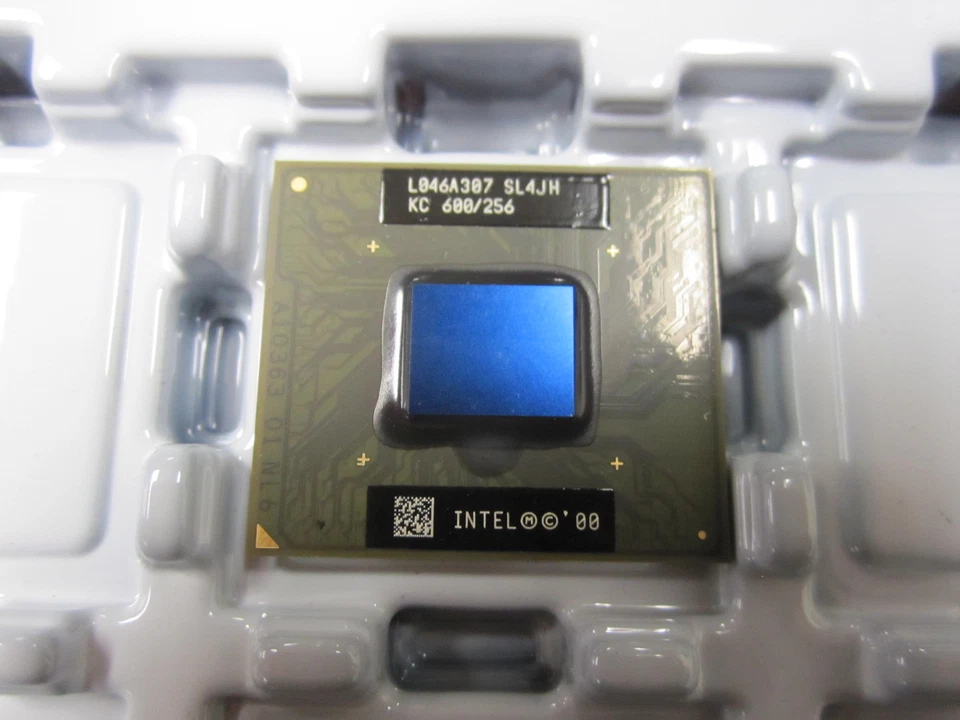 SL4JH Intel Mobile Pentium III 600 MHz Socket 495-ball BGA2 Mobile Proce - Image 1 of 1