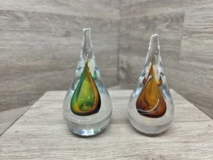 2 Vintage signierte Marian Pyrack Kristall quadratische Träne Briefbeschwerer grün Kupfer - Bild 1 von 8