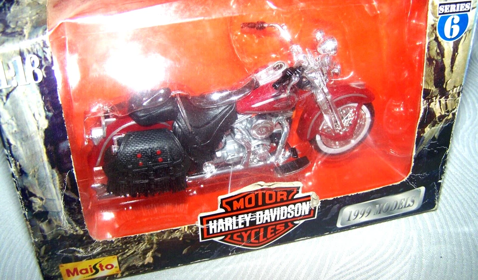 Maisto Harley Davidson Series 33 1958 FLH Duo Glide Red 1 18 Scale Cycle